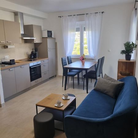 Apartment Oliva Krk Town Bagian luar foto