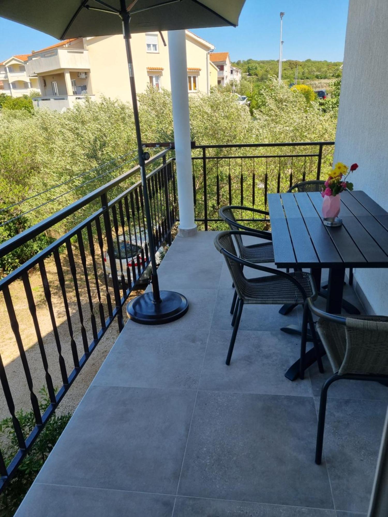 Apartment Oliva Krk Town Bagian luar foto